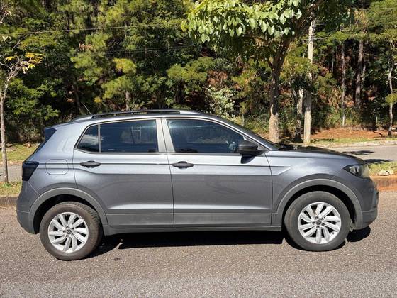 VOLKSWAGEN T-CROSS 1.0 200 TSI TOTAL FLEX AUTOMÁTICO VOLKSWAGEN T-CROSS 1.0 200 TSI TOTAL FLEX AUTOMÁTICO